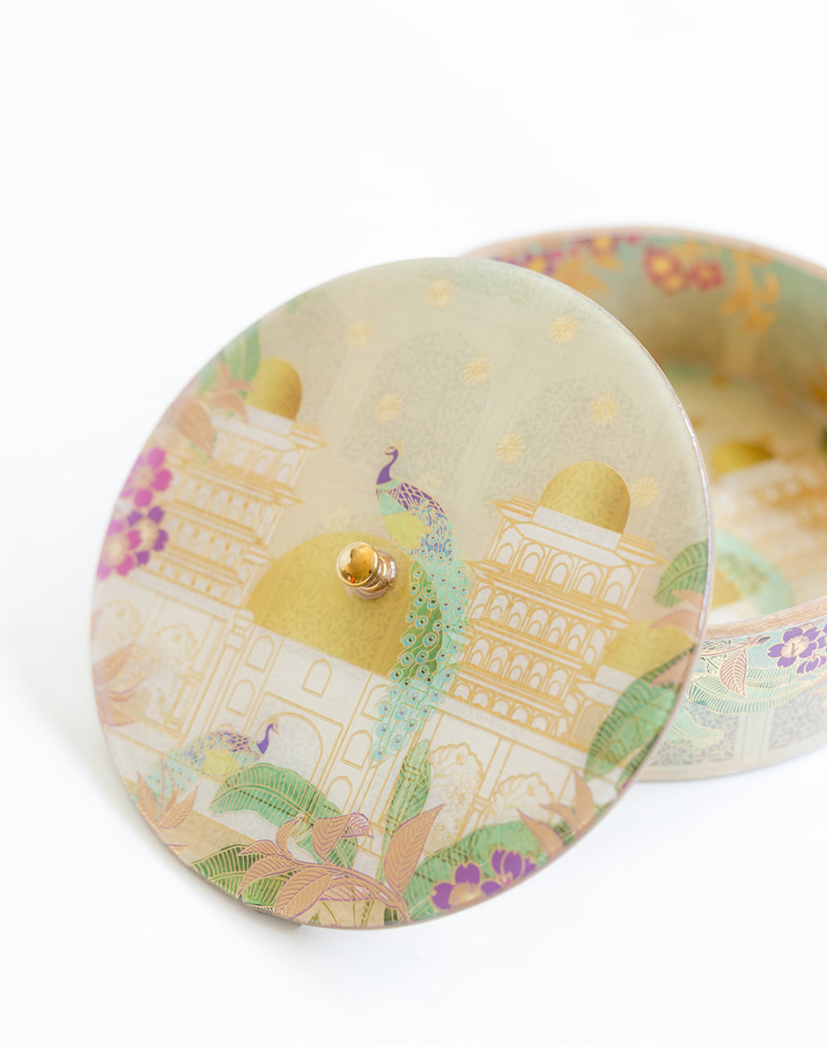 Plumes Of Paradise Round Gift Box