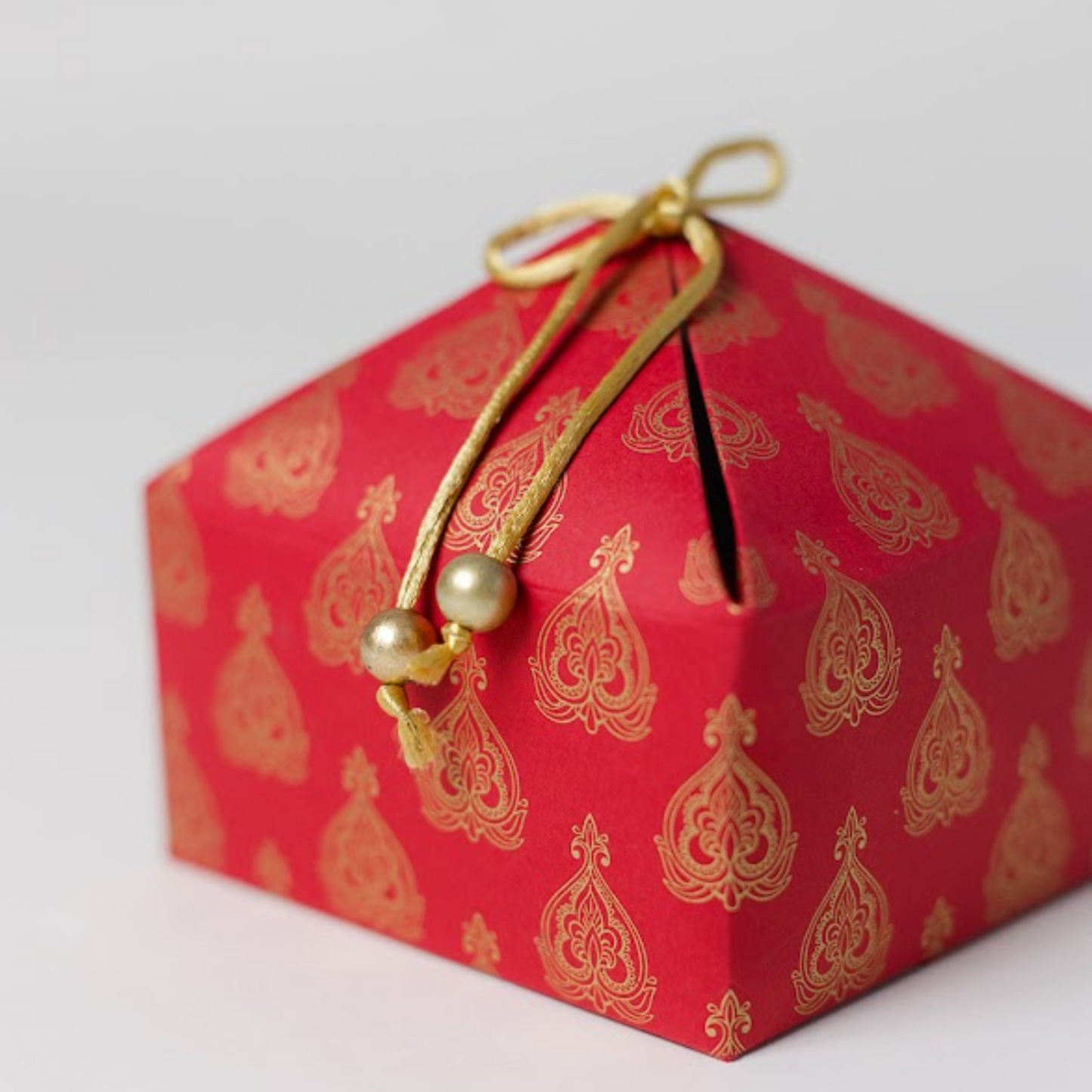 Red Mughal Leaf Gift Box