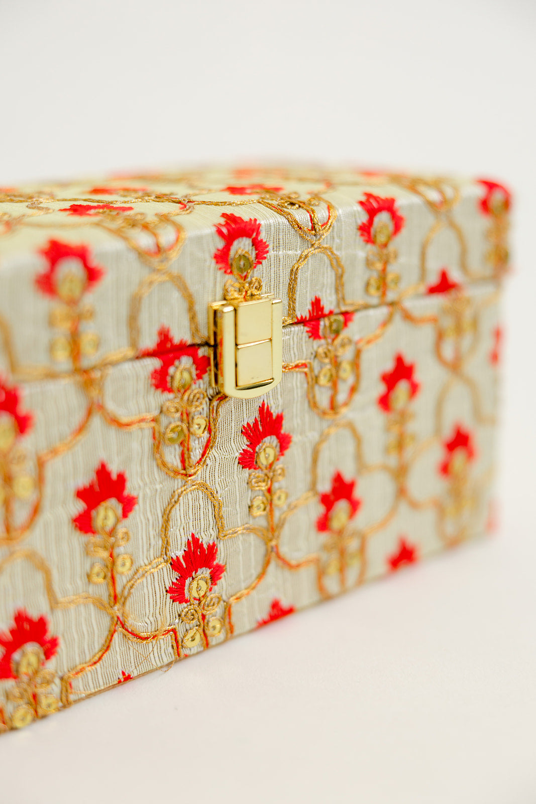Brocade Bloom Red Kaleera Box