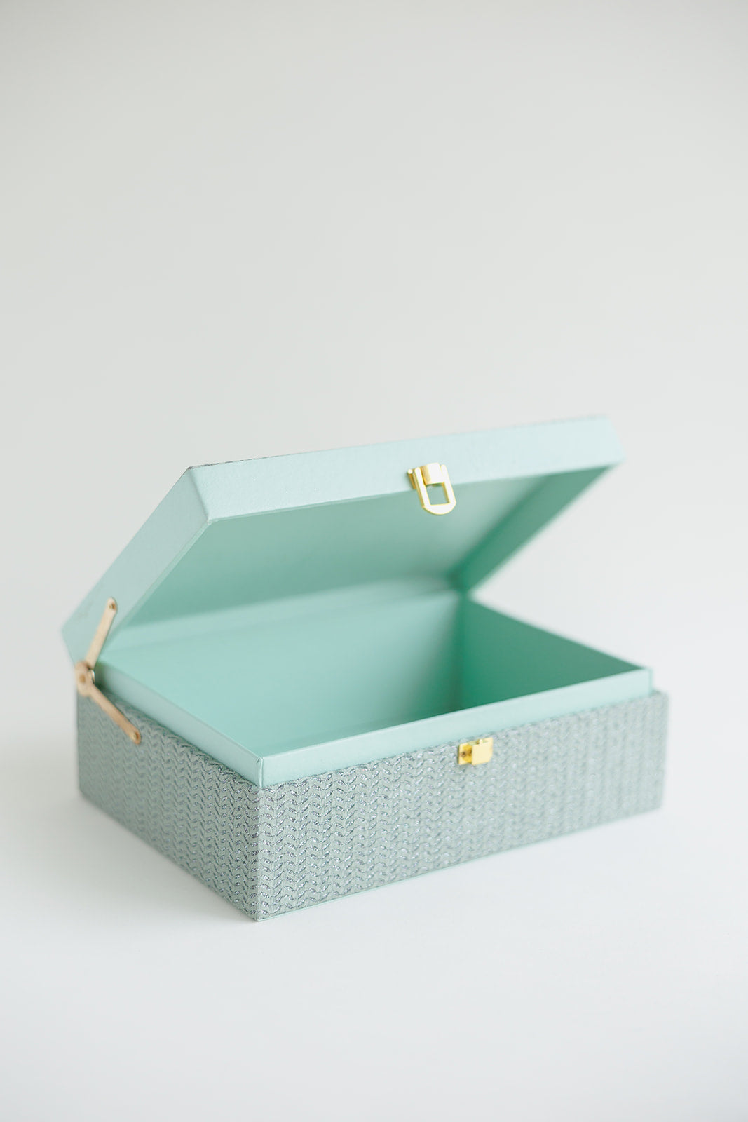 Sage Green Azar Shimmer Gift Box