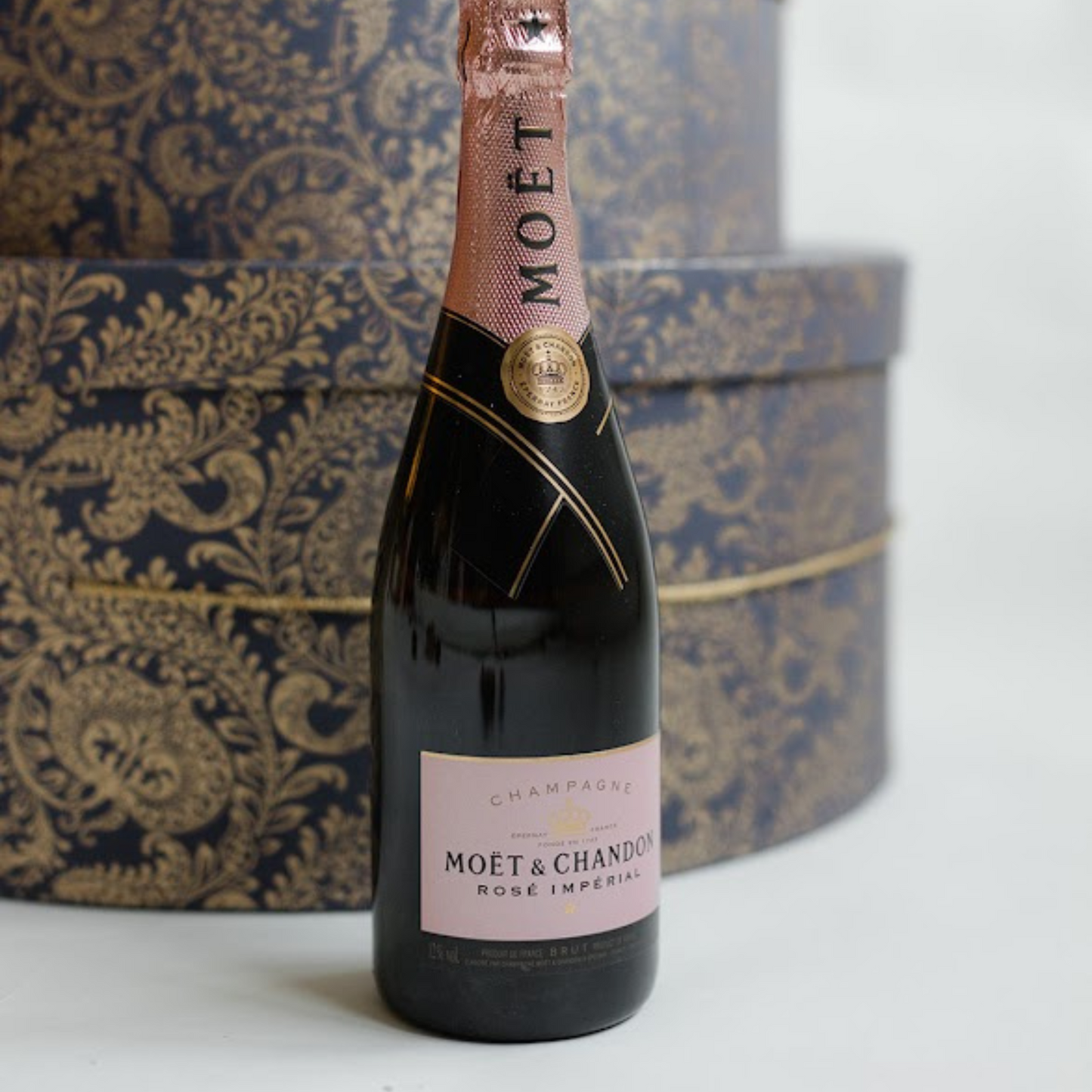 Opulent Round Navy Hat Gift Box Set