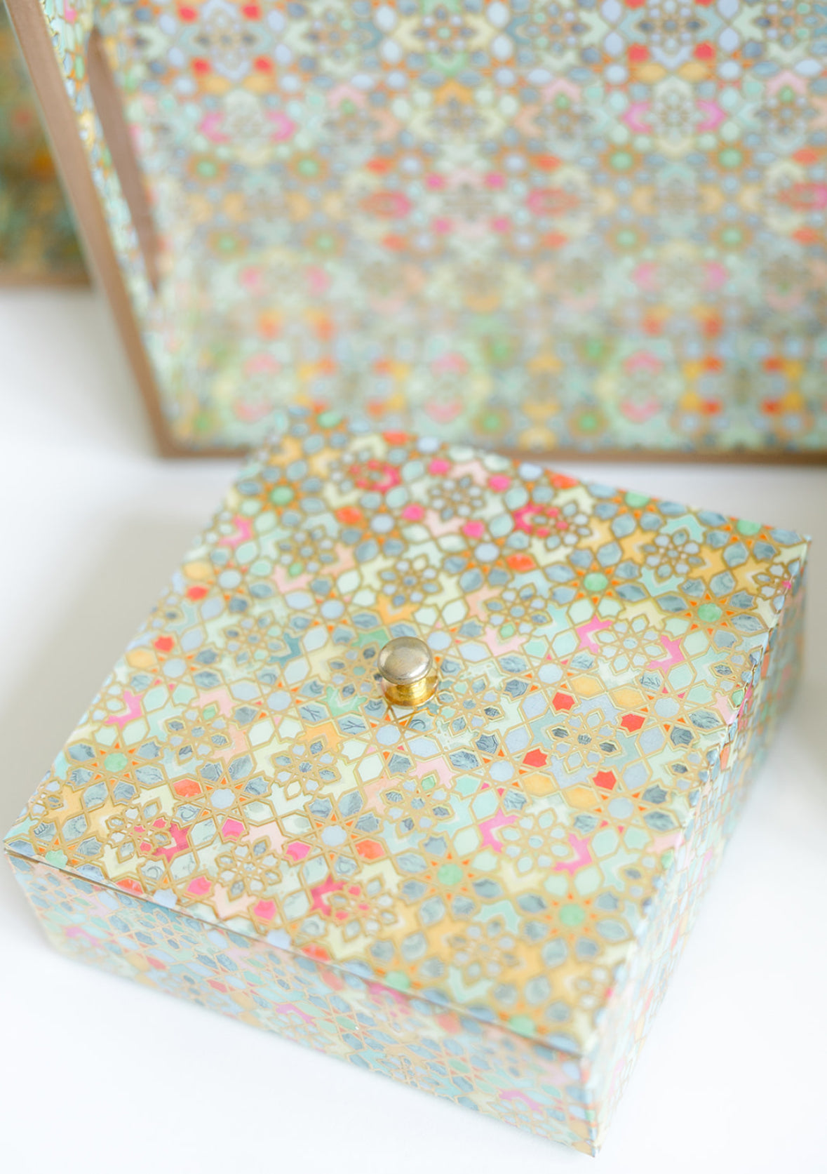 Noor Square Gift Box