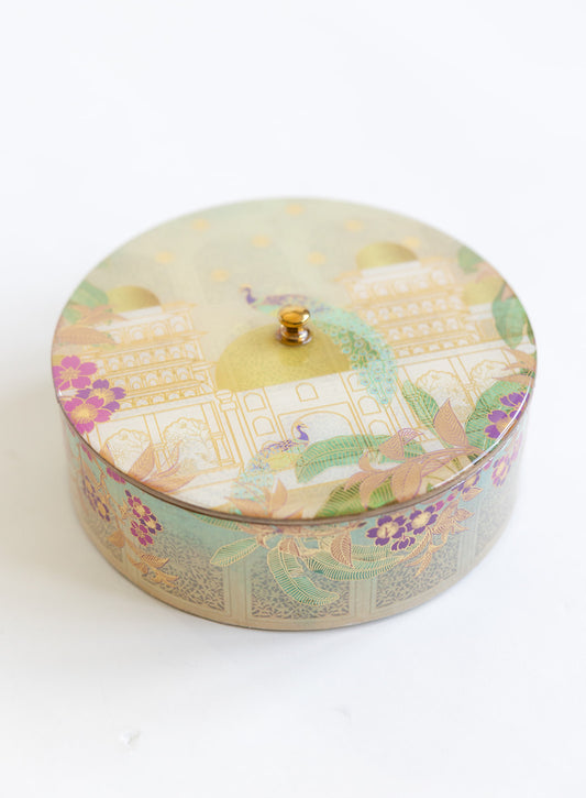 Plumes Of Paradise Round Gift Box