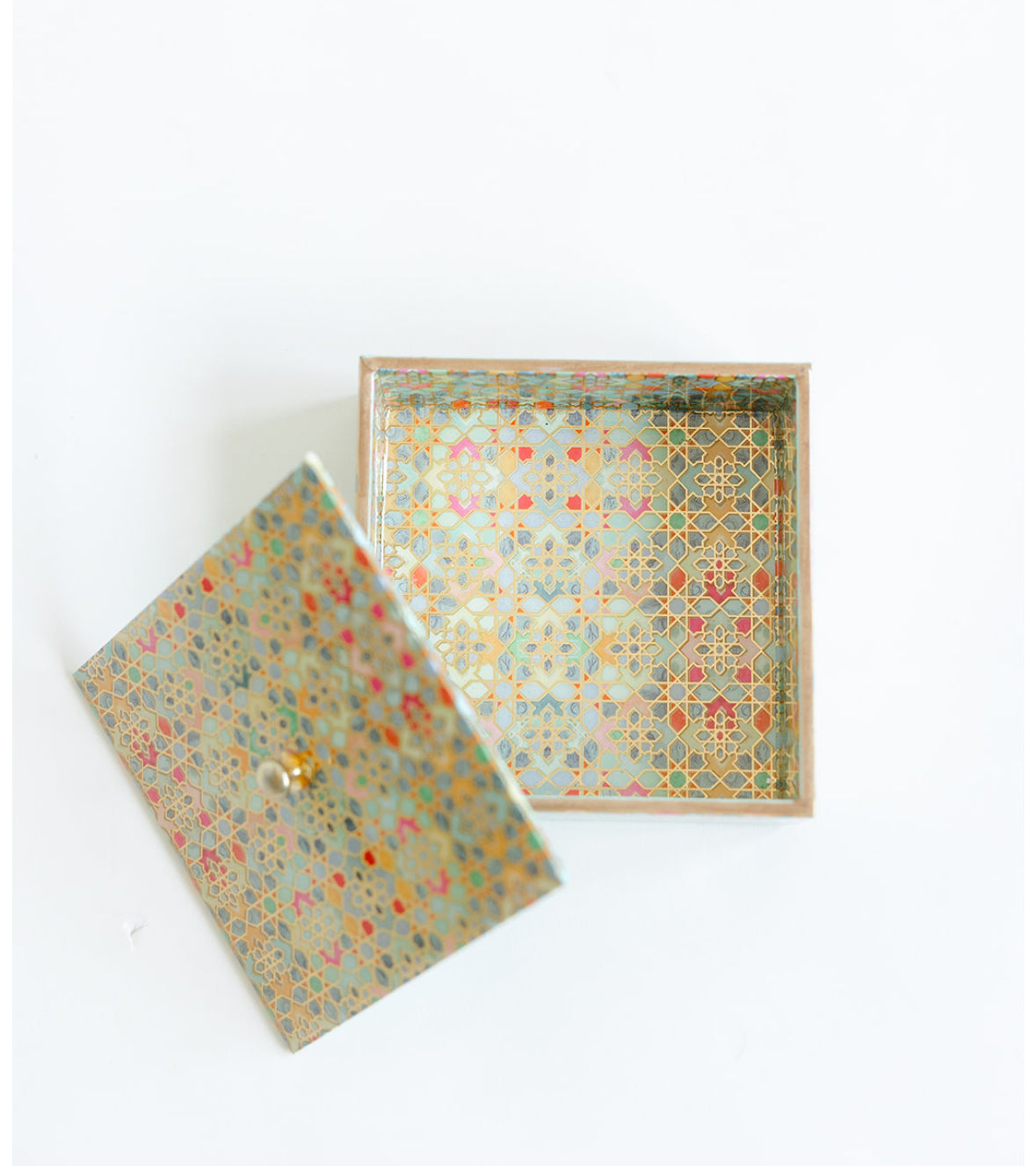 Noor Square Gift Box