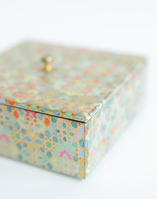 Noor Square Gift Box