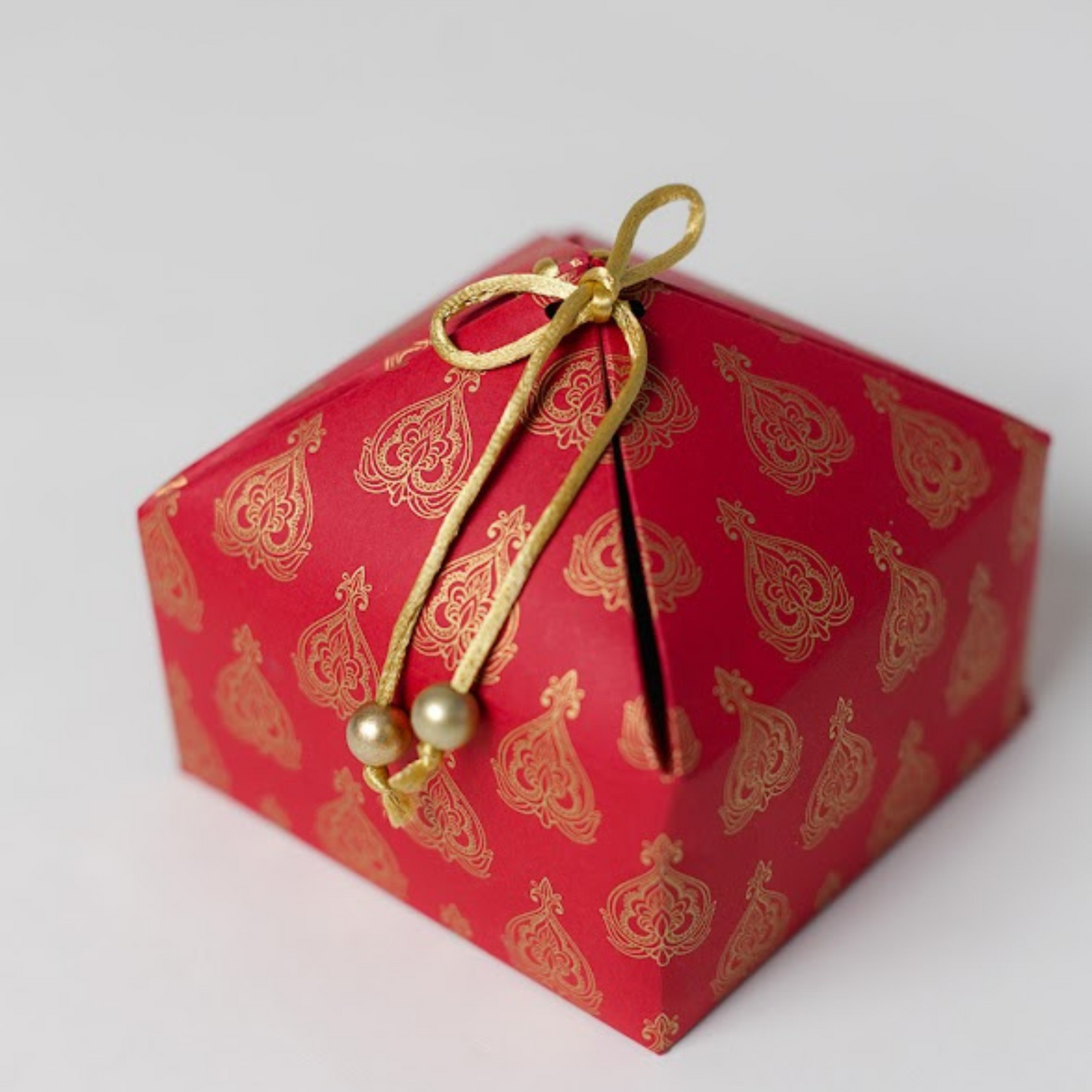 Red Mughal Leaf Gift Box