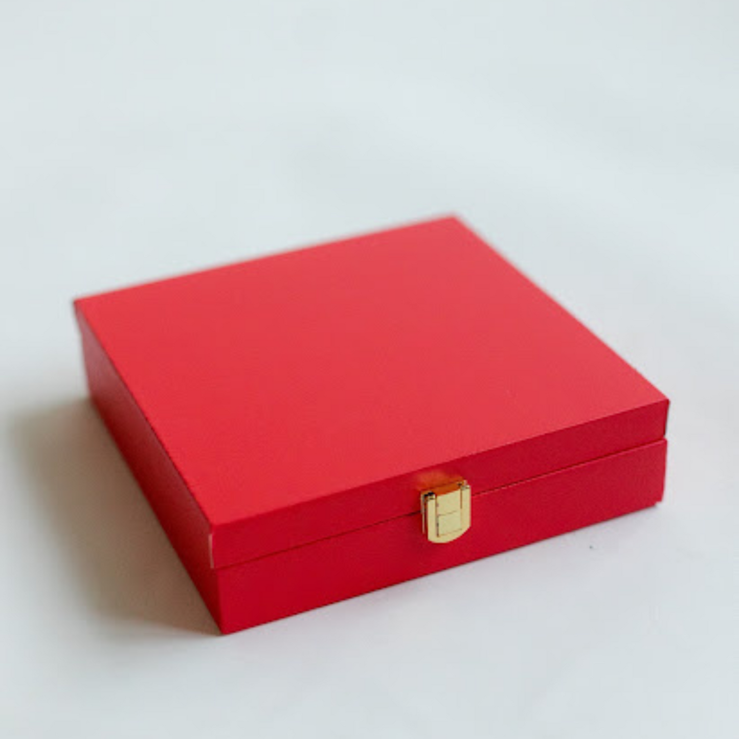 jewellery gift box in red 