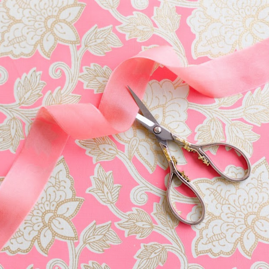 coral colur wrapping paper