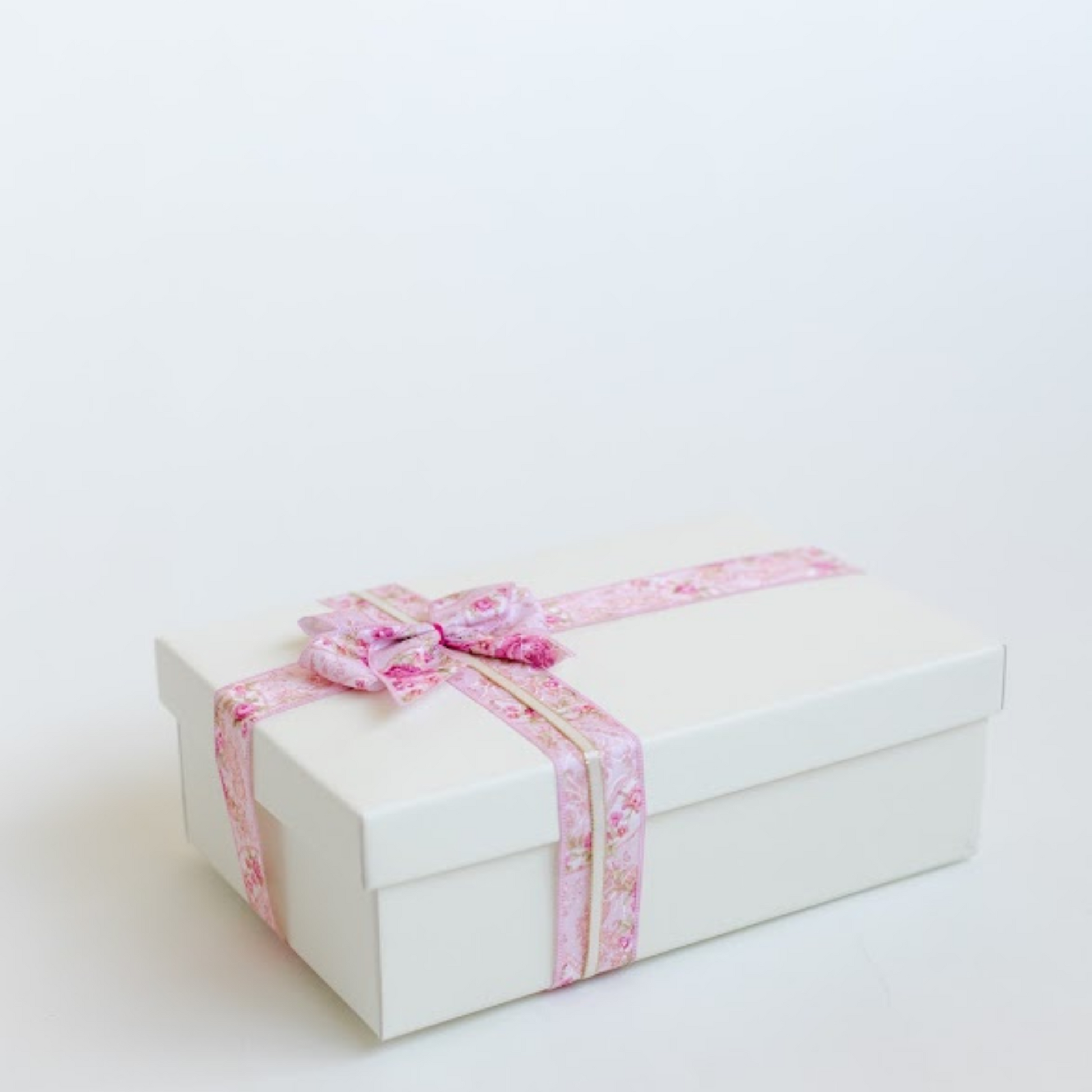 Luxury Silk Ivory Gift Box – Decorasian