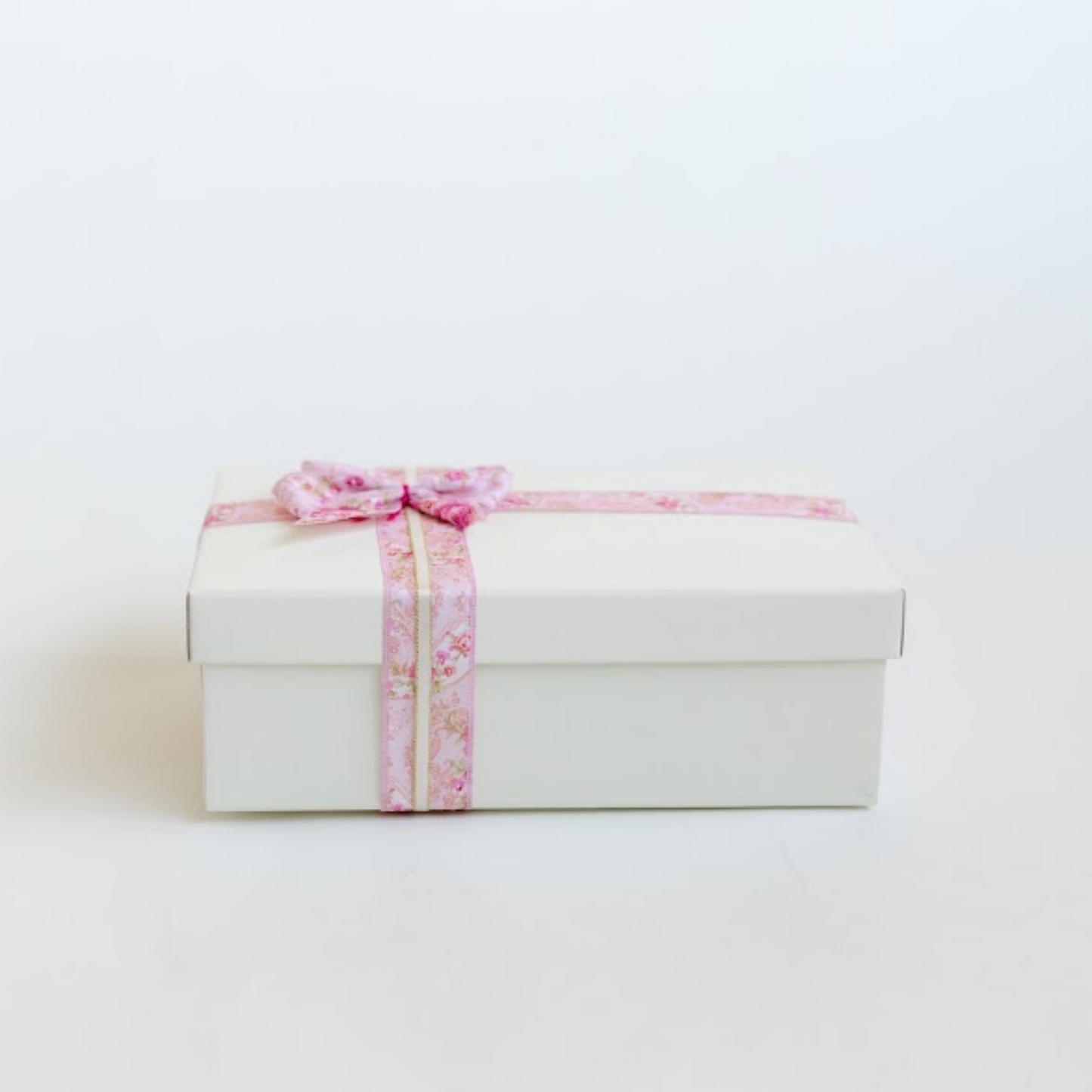 empty ivory gift boxes