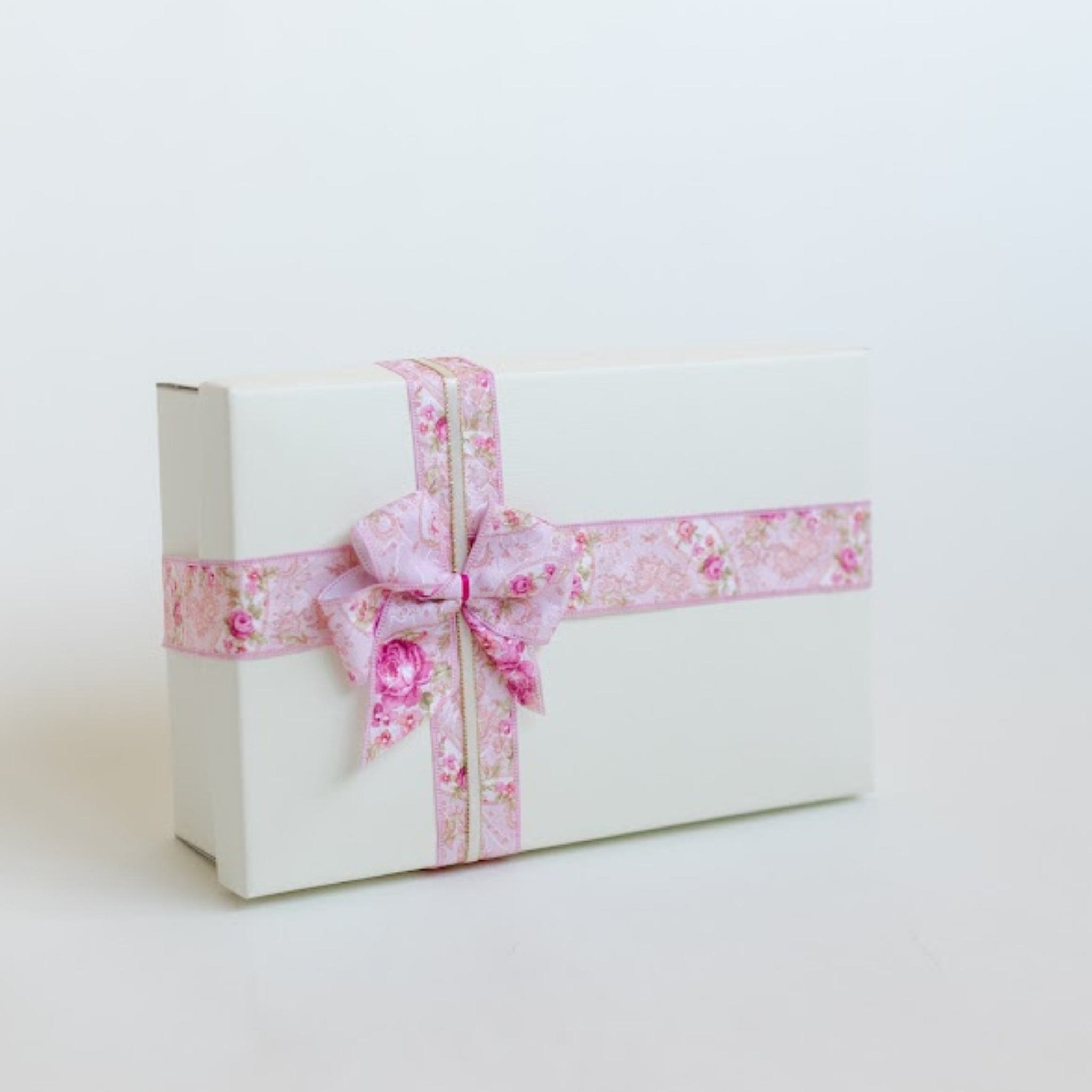 Luxury Silk Ivory Gift Box – Decorasian