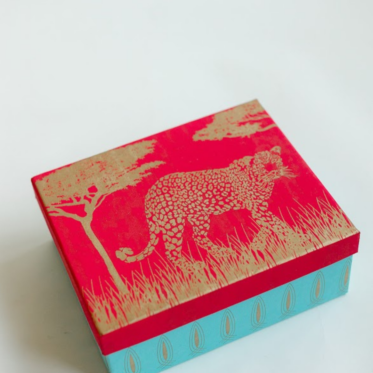 Tiger print gift box 