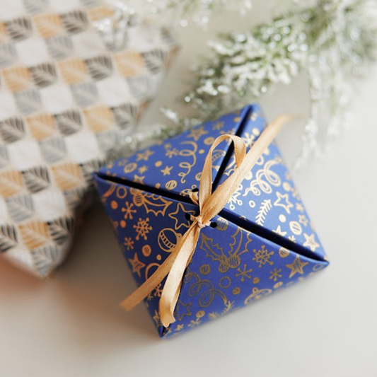 christmas gift wrap, christmas gift boxes, christmas, christmas cards, christmas boxes